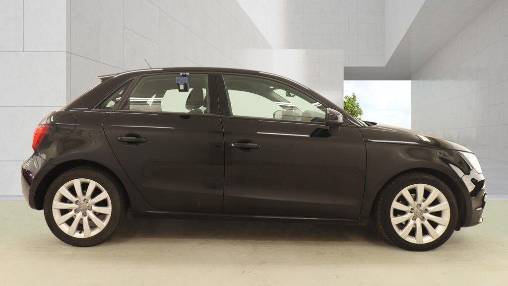 Audi A1 2013 - Cars
