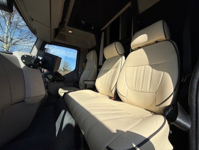 PRB  DAF Horsebox - Trailers & Horseboxes in Banbury