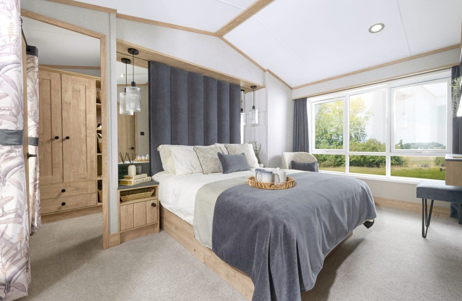 Premium 2-Bed ABI Balmoral at Overstone Lakes