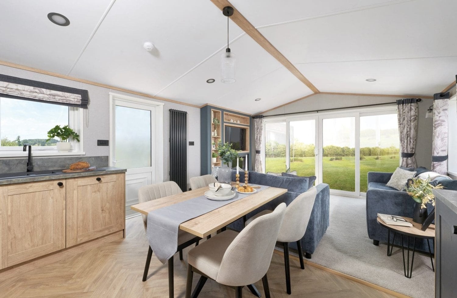 Premium 2-Bed ABI Balmoral at Overstone Lakes - Holiday Homes