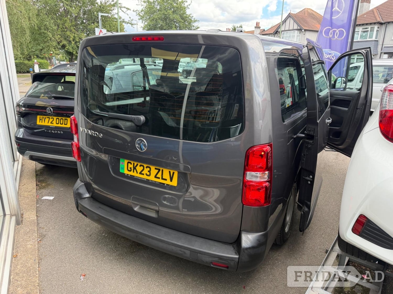 Vauxhall Vivaro Sutton