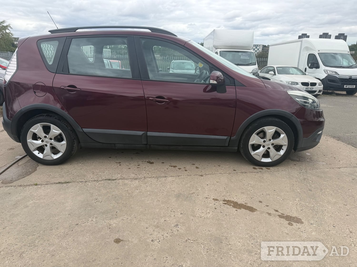 Renault Scenic XMOD 2015 - Cars