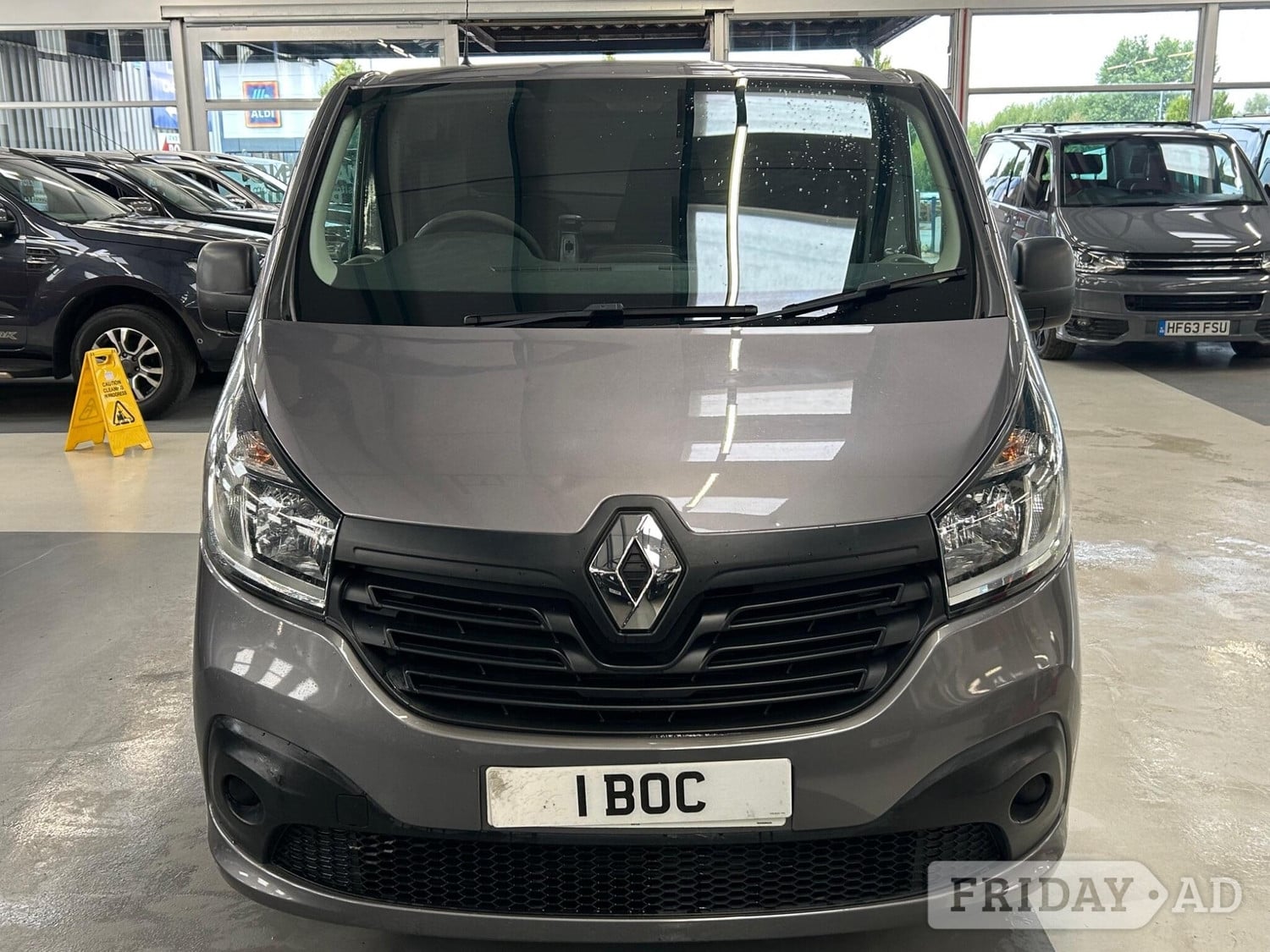 [ berth ]Renault Trafic