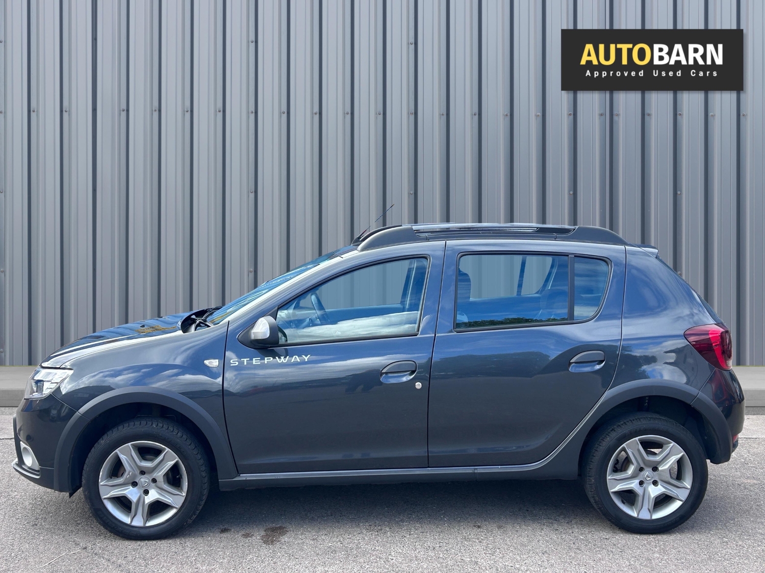 Dacia Sandero Stepway 2017 - Cars