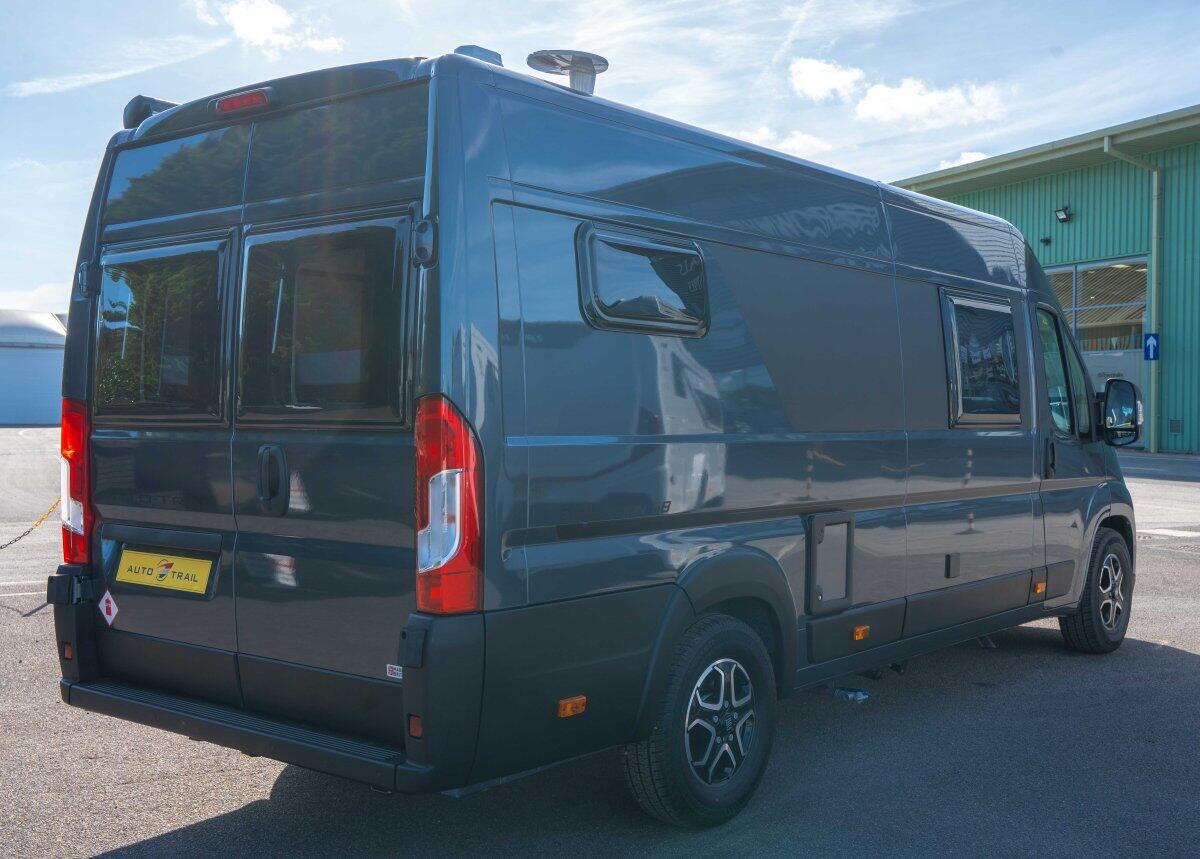 Auto-Trail Expedition 68 Newark