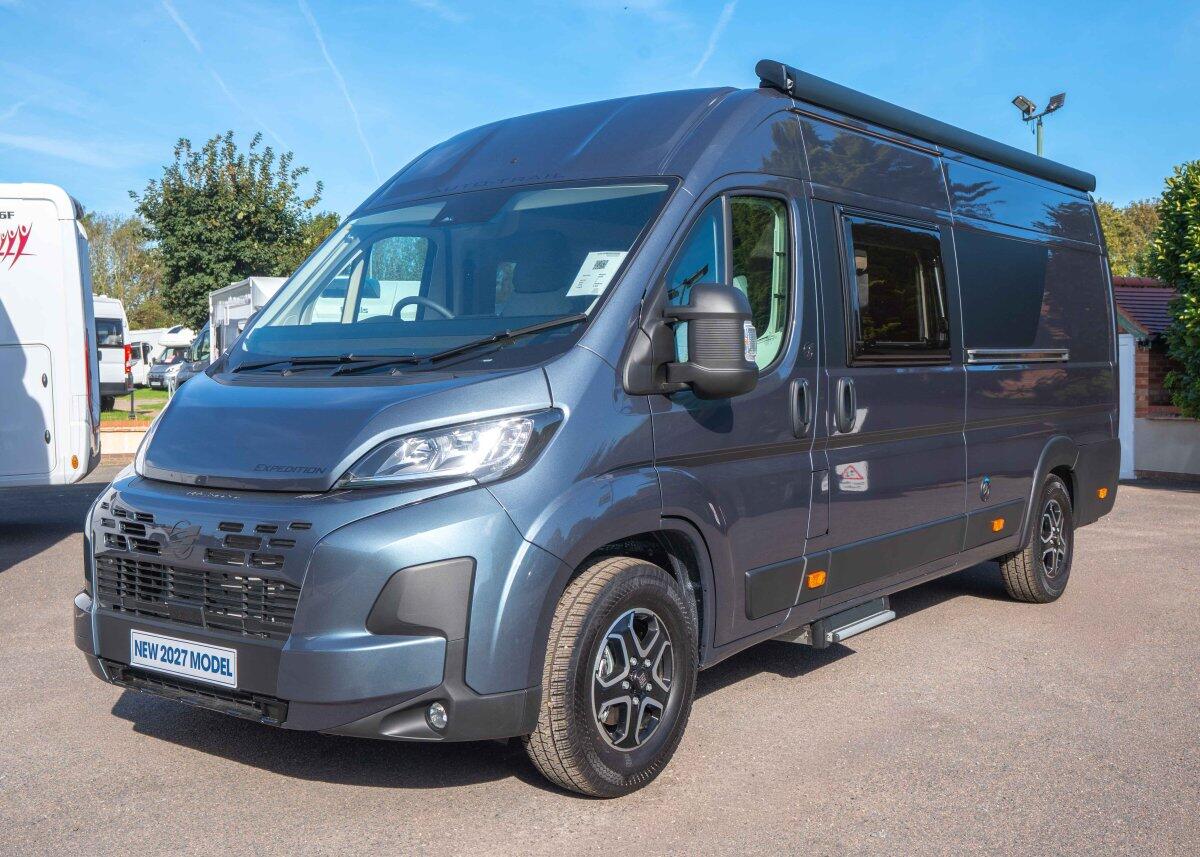 Auto-Trail Expedition 68  for sale - Motorhomes & Caravans in Newark