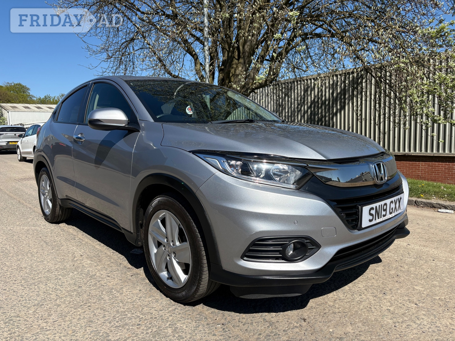 Honda HR-V 2019 in Airdrie