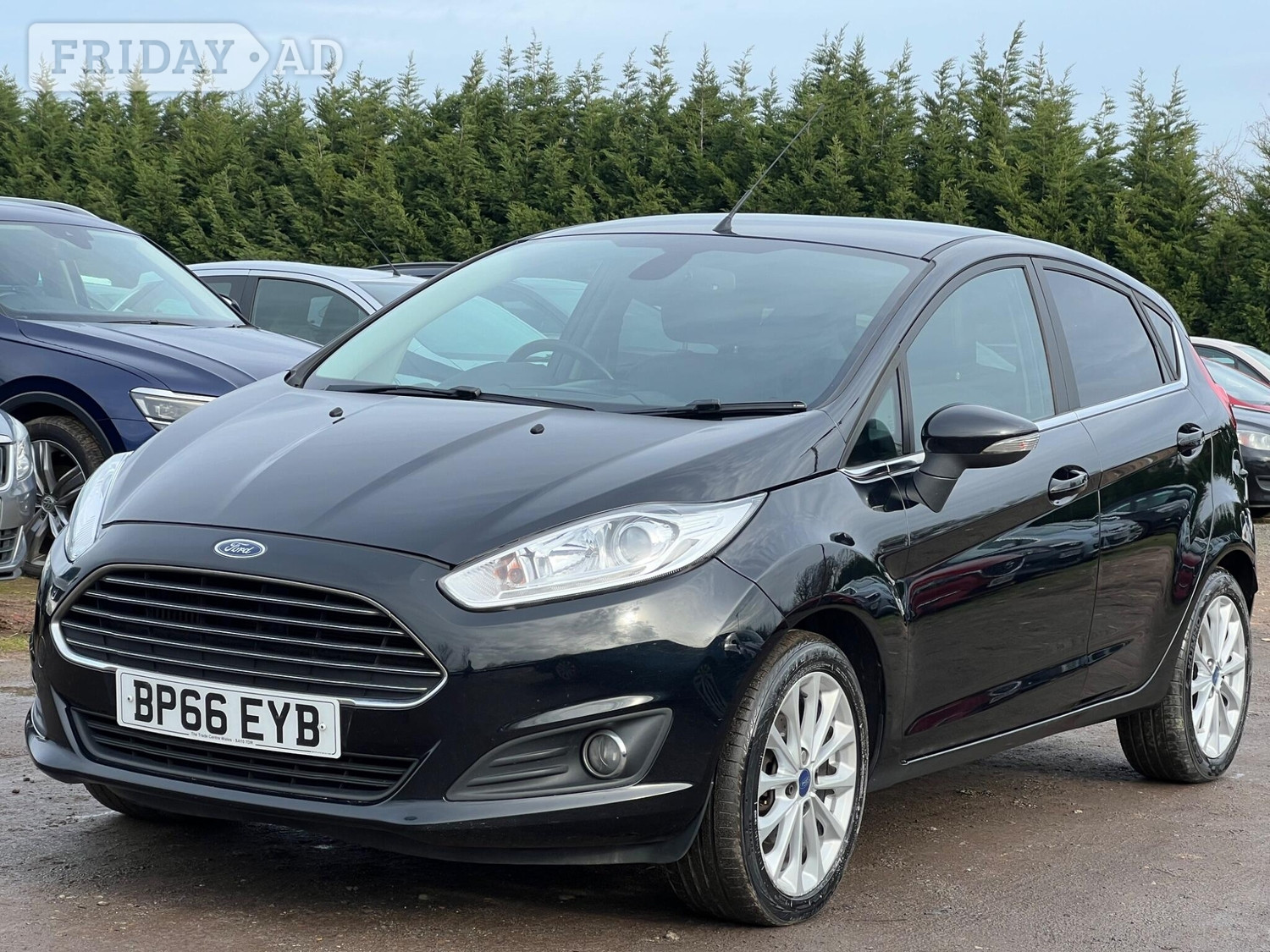 [ berth ]Ford Fiesta