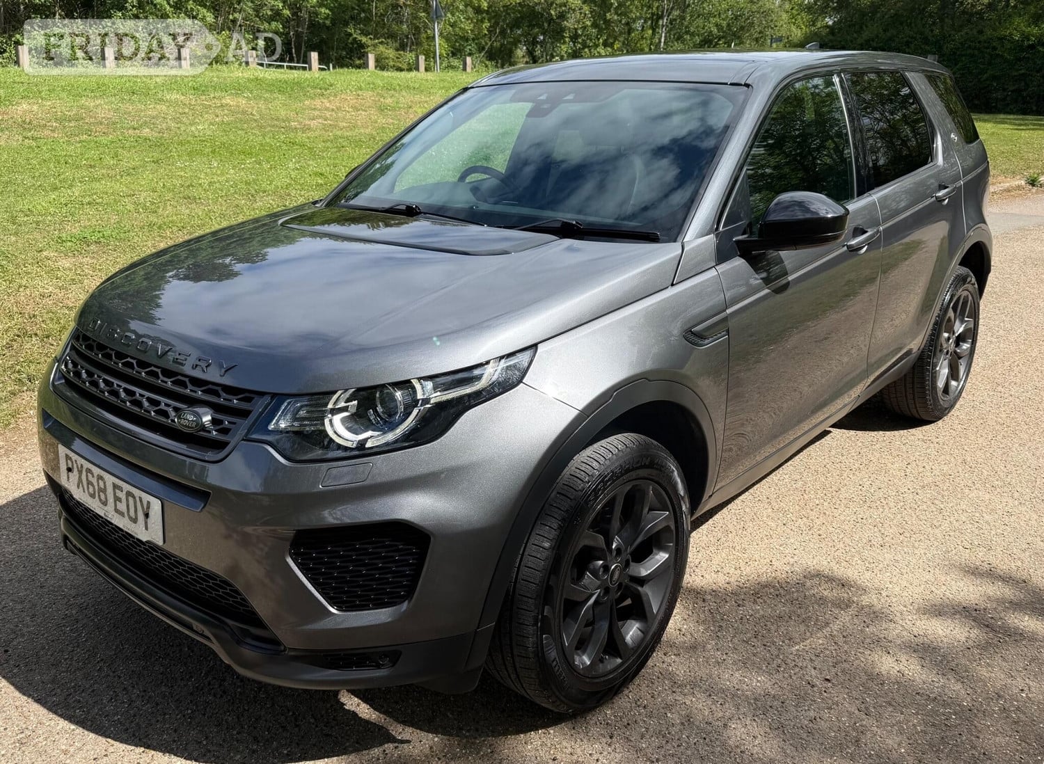 [ berth ]Land Rover Discovery Sport
