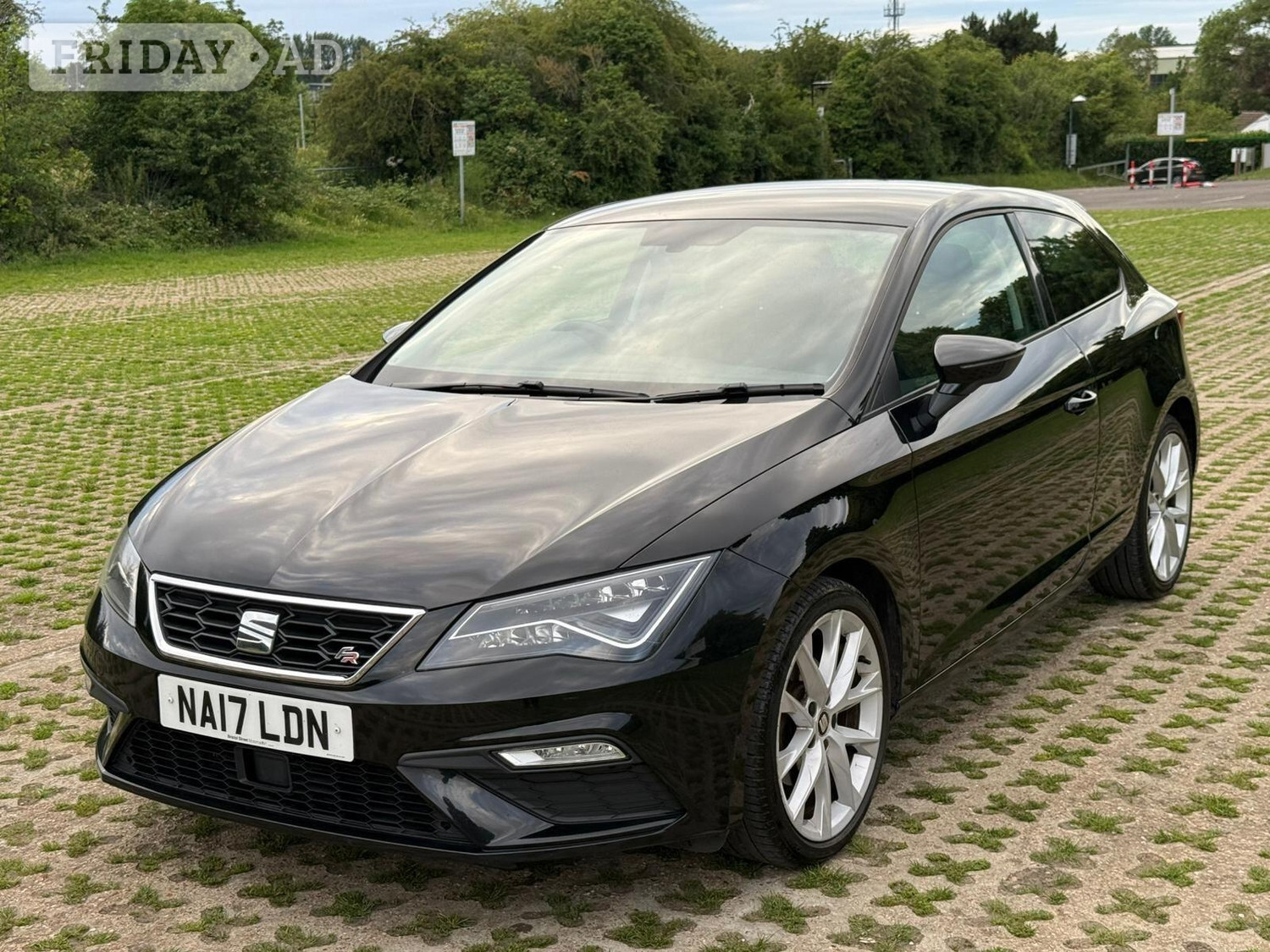 SEAT Leon 2017 - Cars