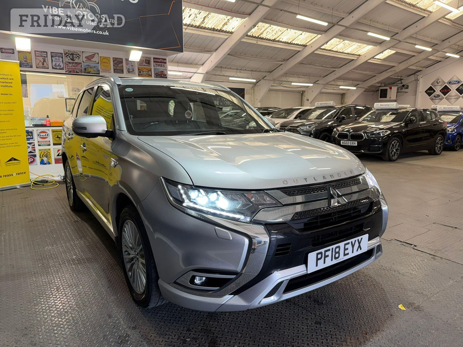 Mitsubishi Outlander 2018 - Cars