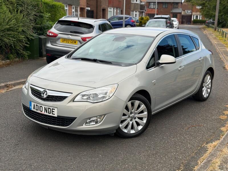Vauxhall Astra 2010 - Cars