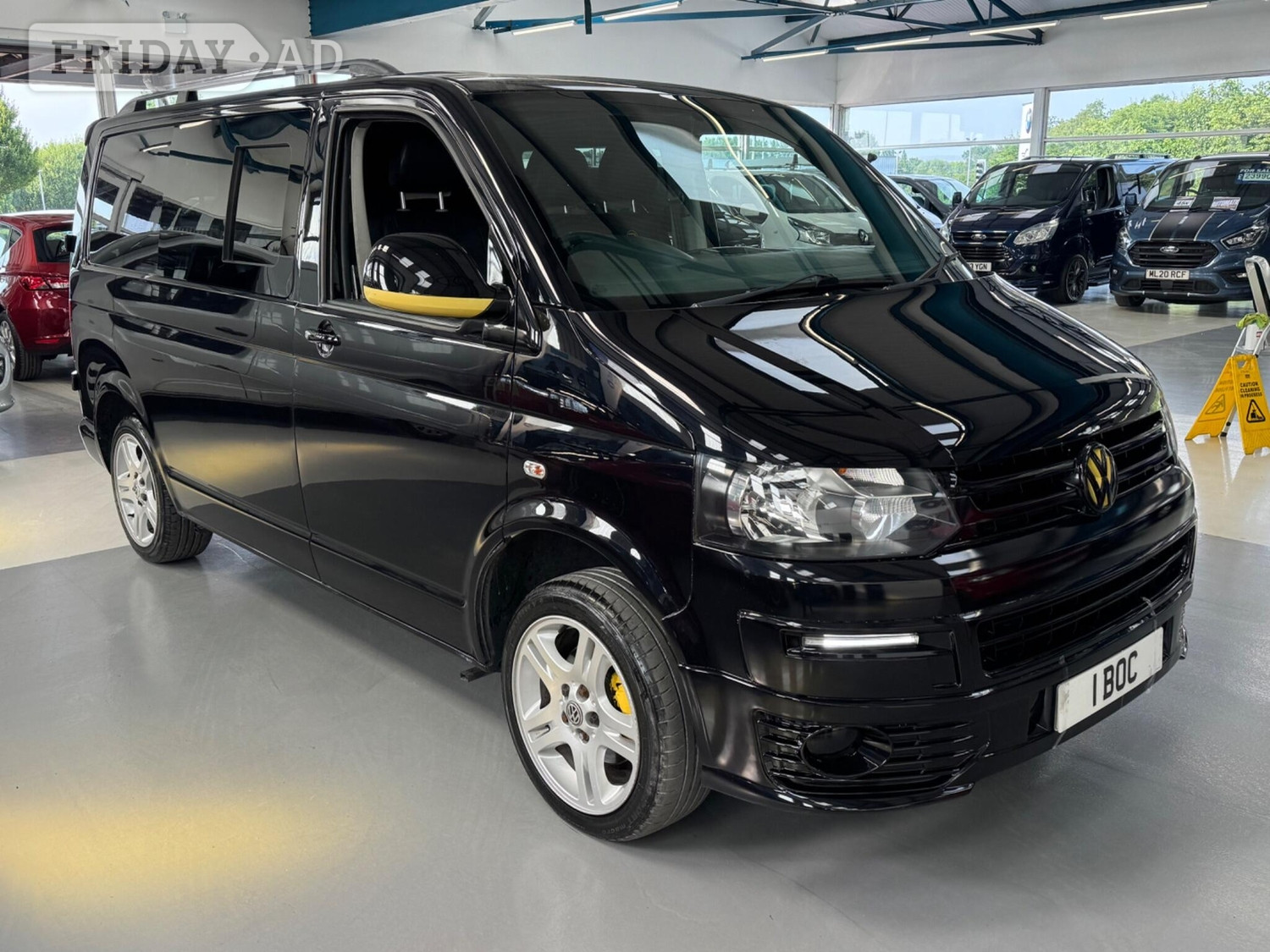Volkswagen Transporter 2011 in Bolton