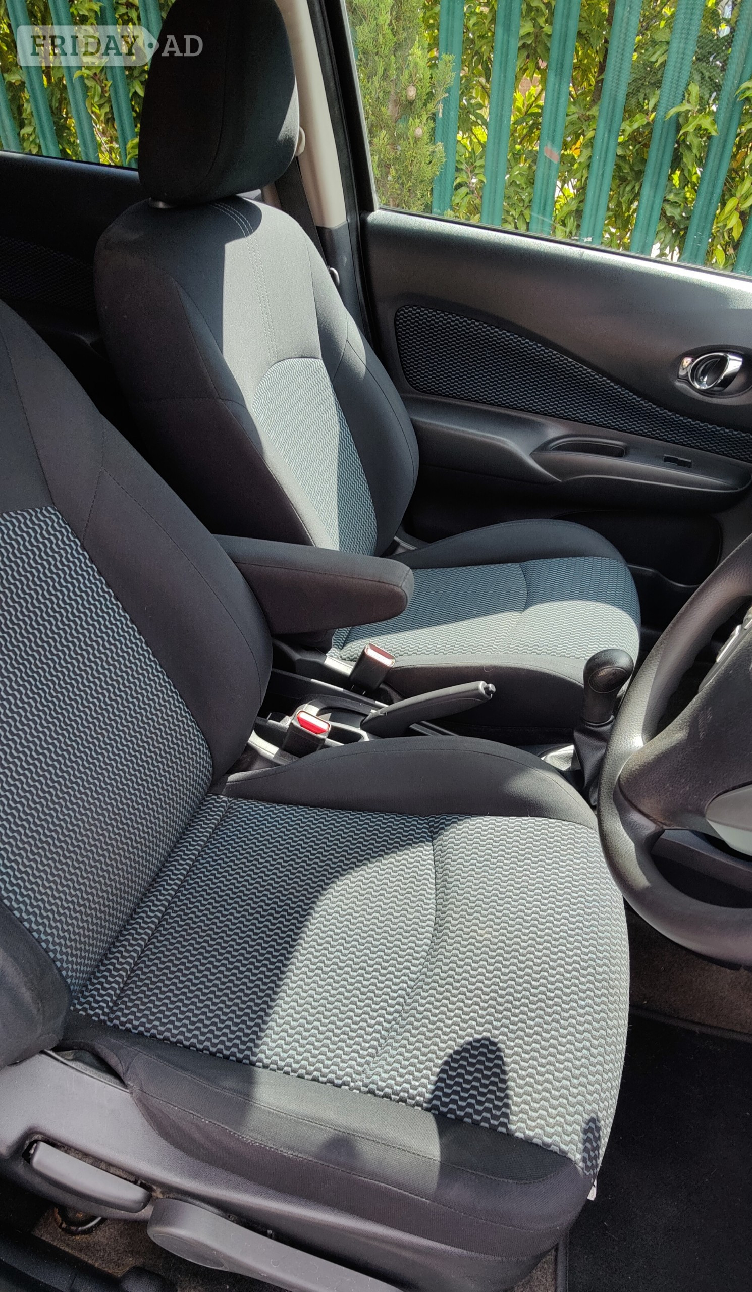 Nissan Note 2013 - Cars