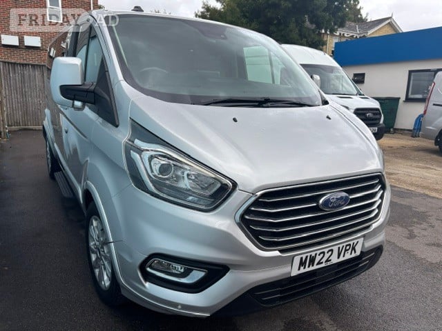 Ford Tourneo Custom 2022 - Cars