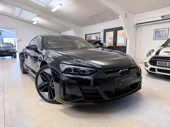 Audi RS e-tron GT 2021