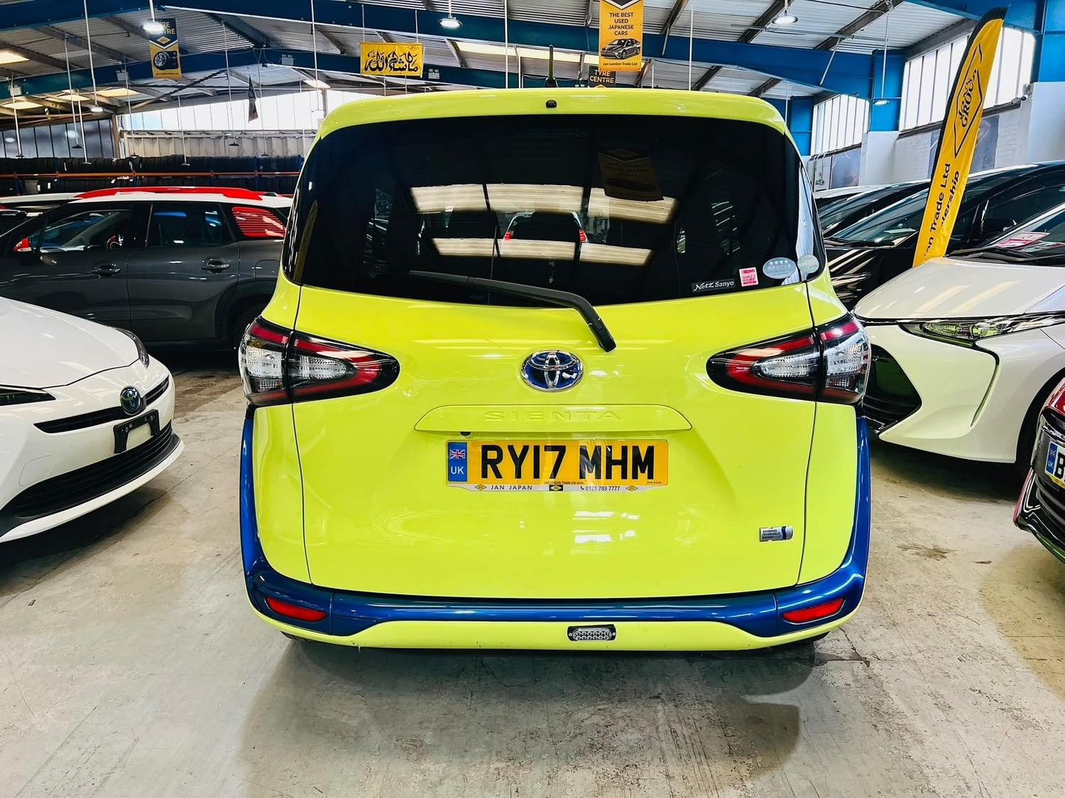Toyota Sienta 2017 - Cars in Birmingham