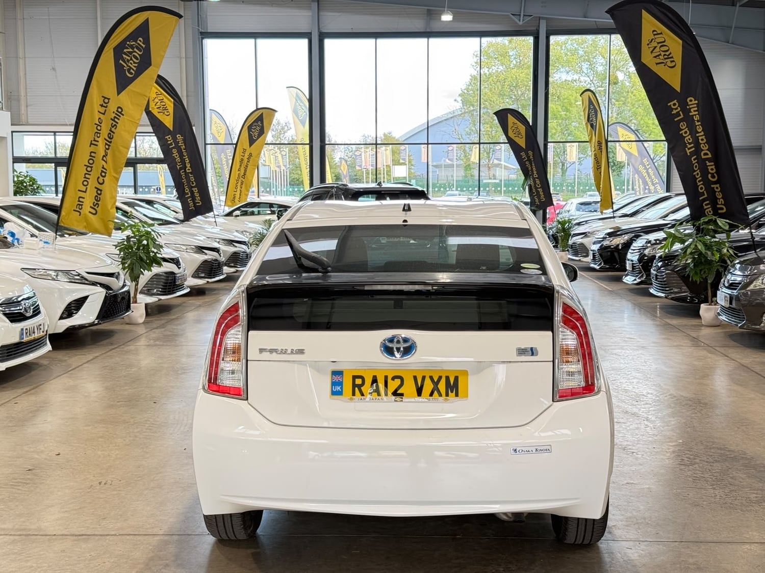 Toyota Prius 2012 - Cars in Reading