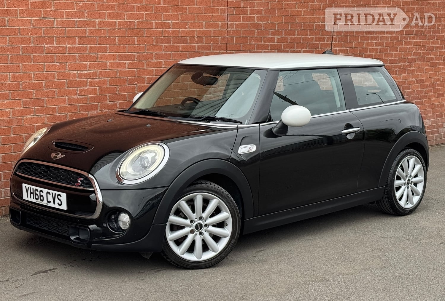 Mini Hatch 2017 - Cars