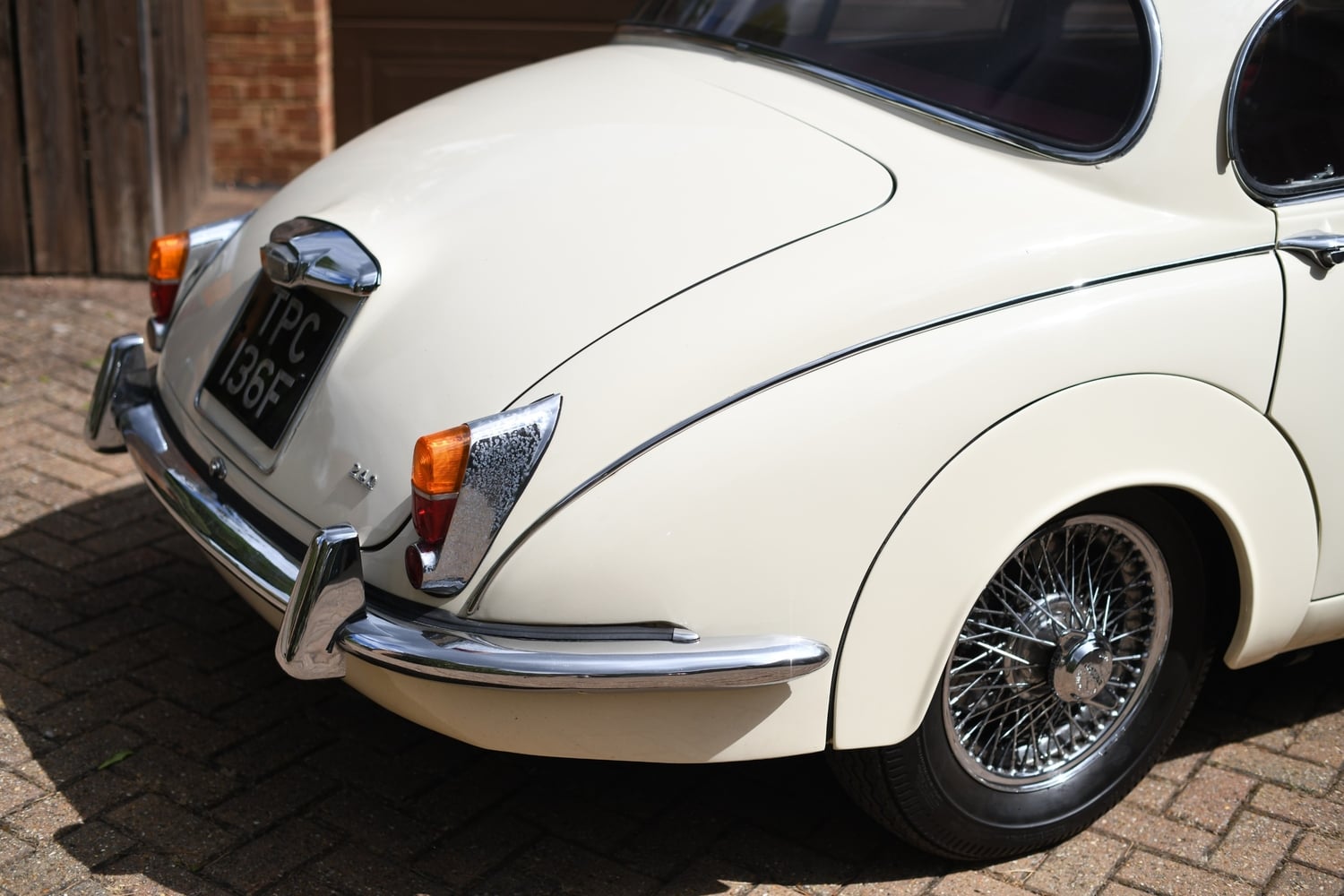 Jaguar MK 2 1968 - Cars
