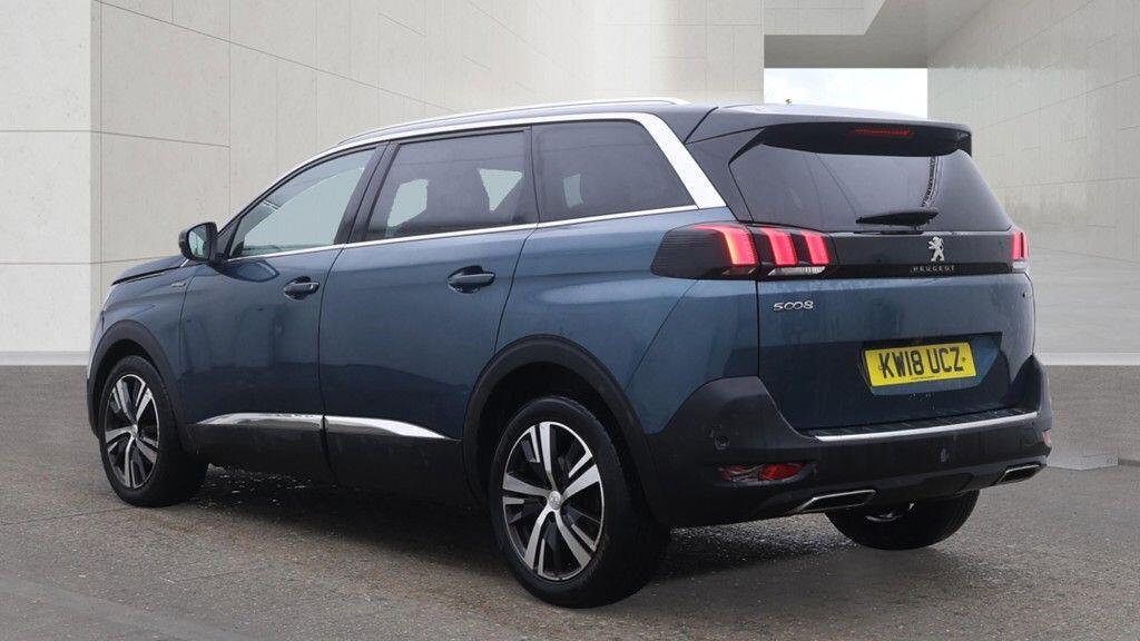 [ berth ]Peugeot 5008