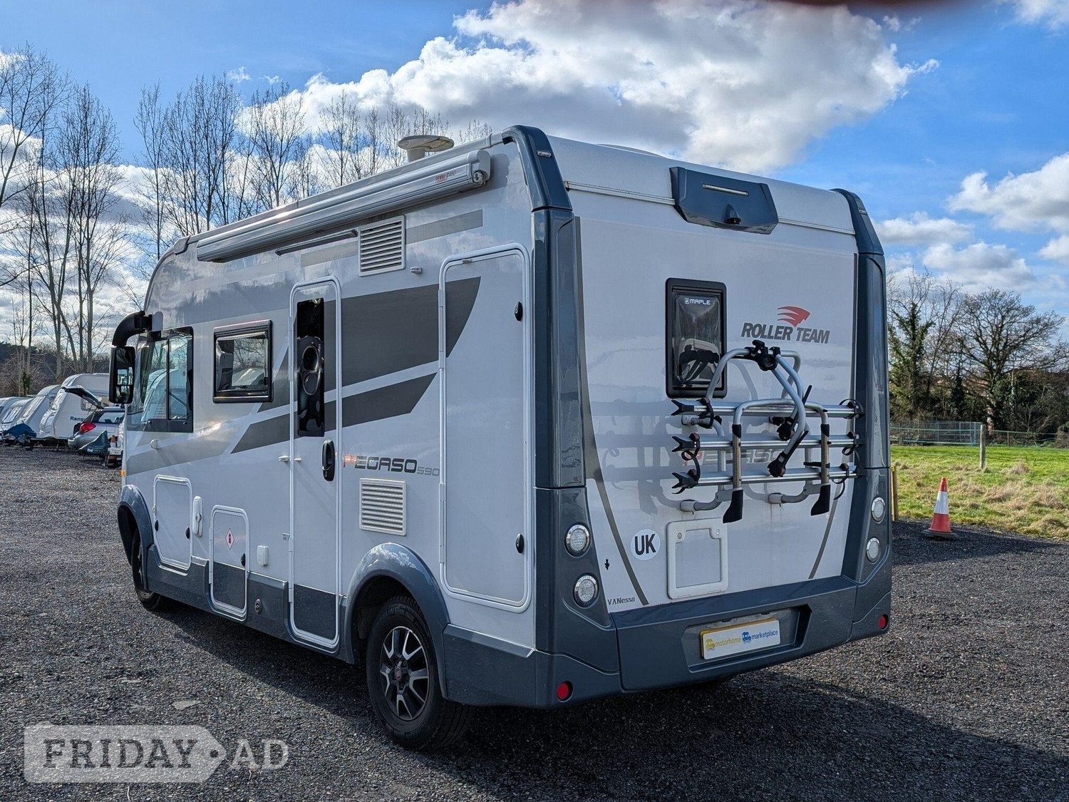 [4 berth ]Roller Team Pegaso 590