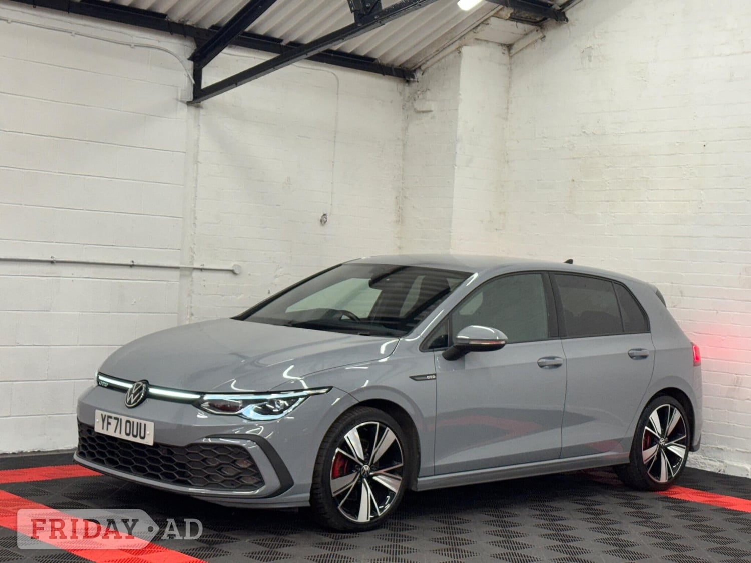 Volkswagen Golf 2022 - Cars