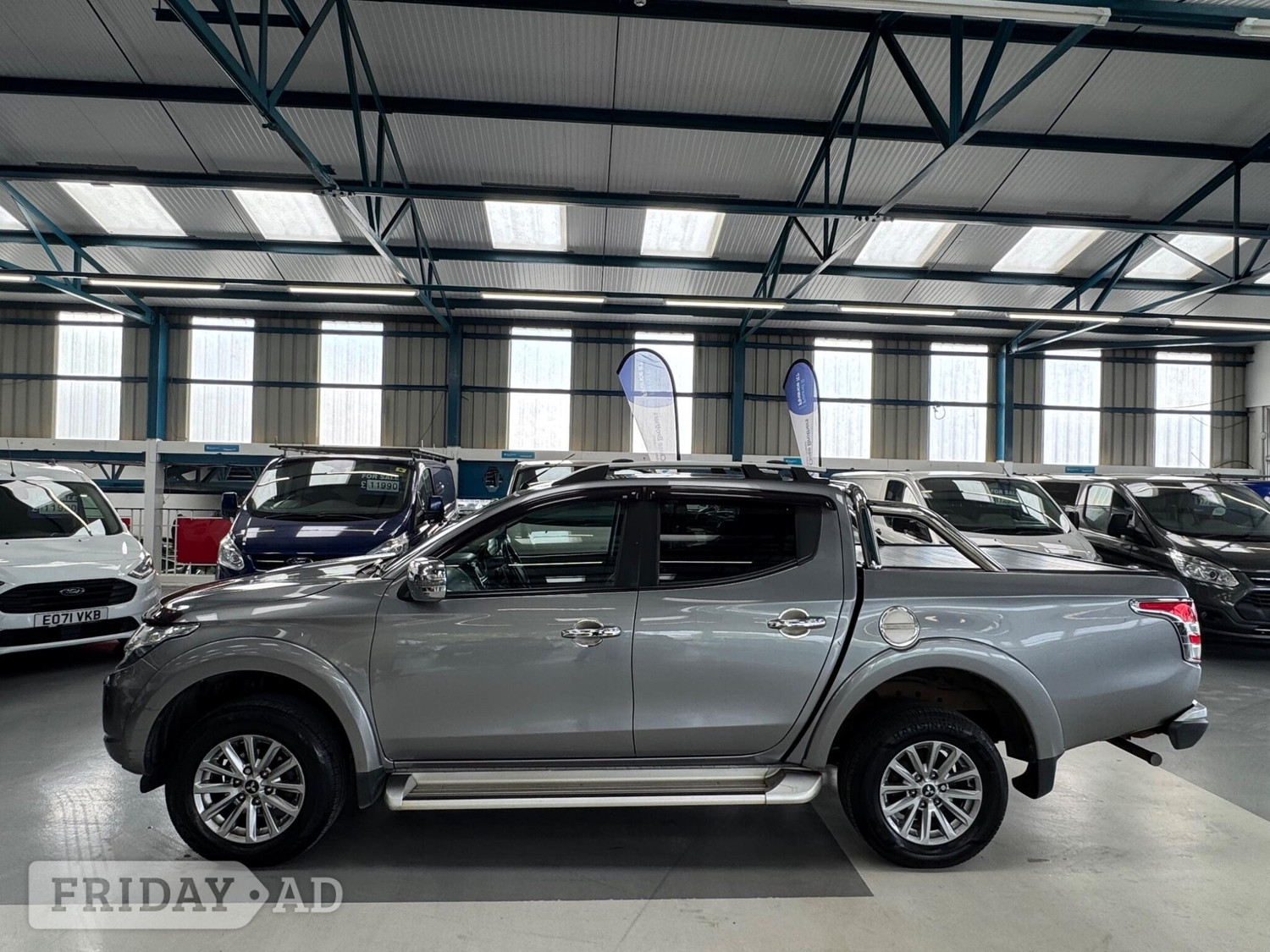 Mitsubishi L200 2017 - Vans & Commercial Vehicles in Bolton