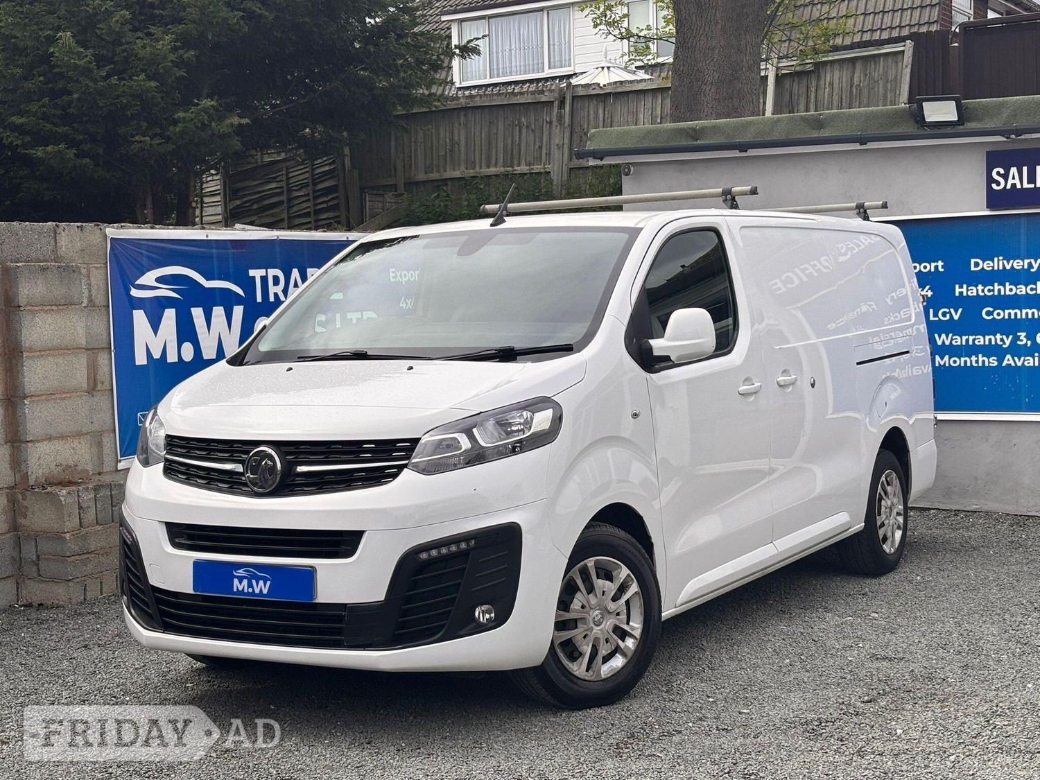 [ berth ]Vauxhall Vivaro