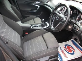 Vauxhall Insignia 2011