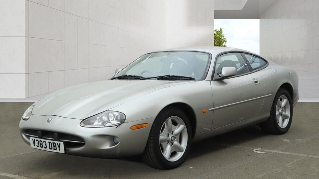 [ berth ]Jaguar XK8