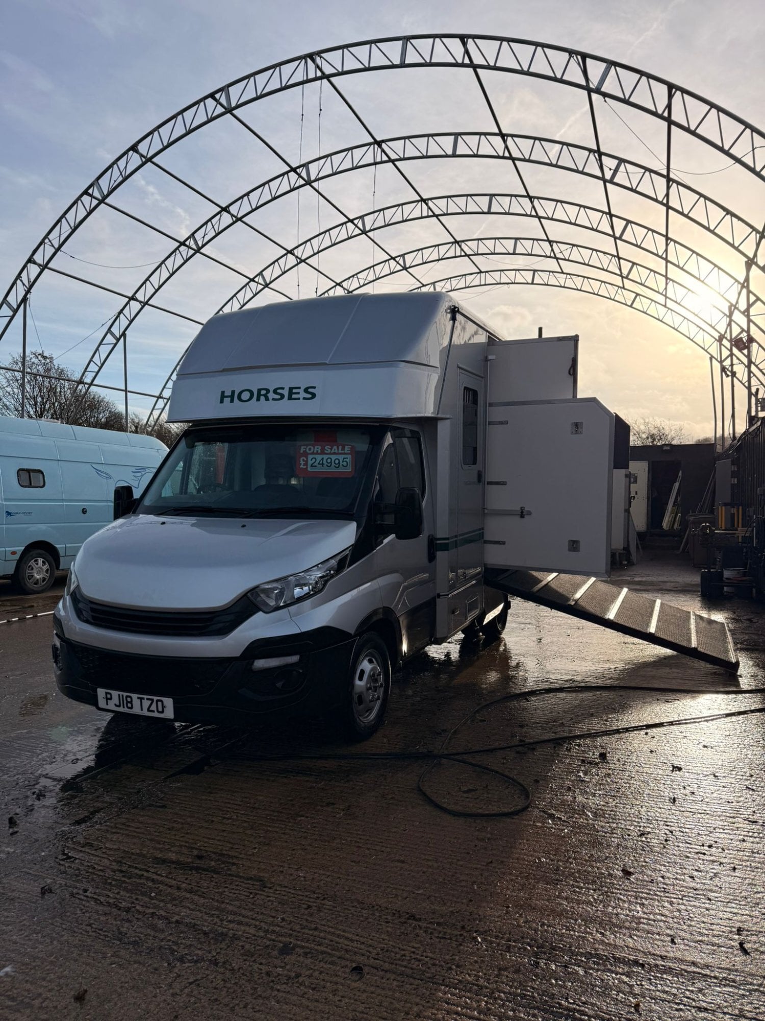 Olympic  Iveco Horsebox - Trailers & Horseboxes