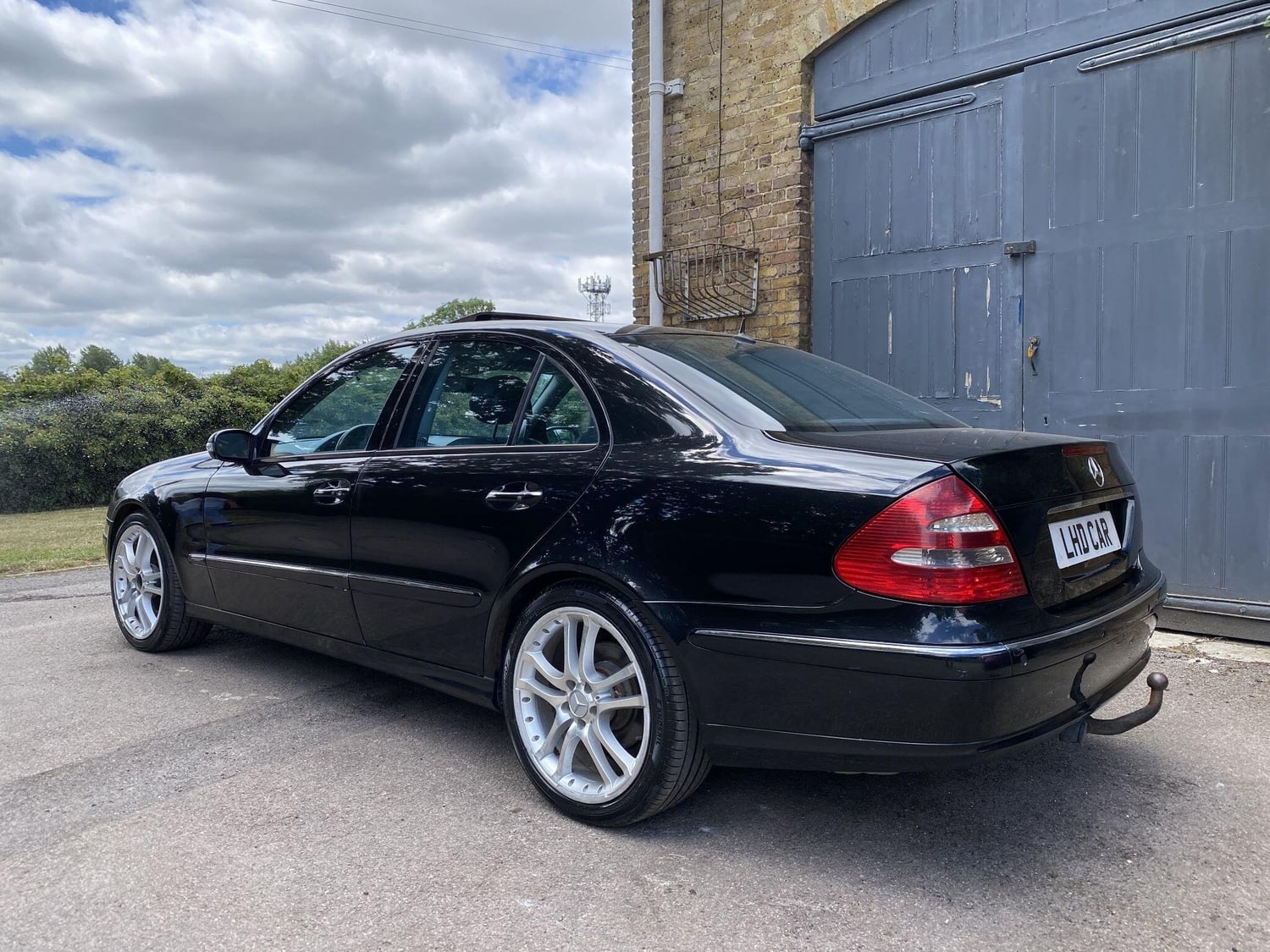 Mercedes-Benz E Class 2005 - Cars in Uxbridge