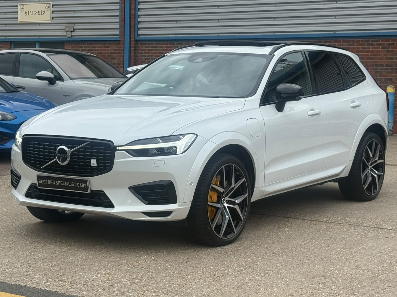 [ berth ]Volvo XC60