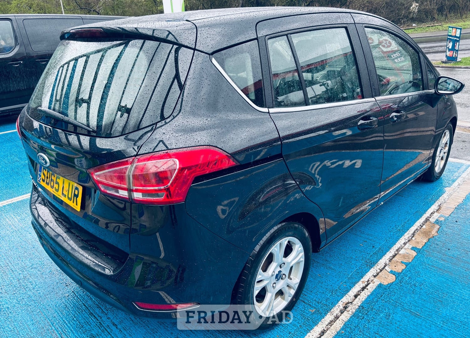 [ berth ]Ford B-MAX