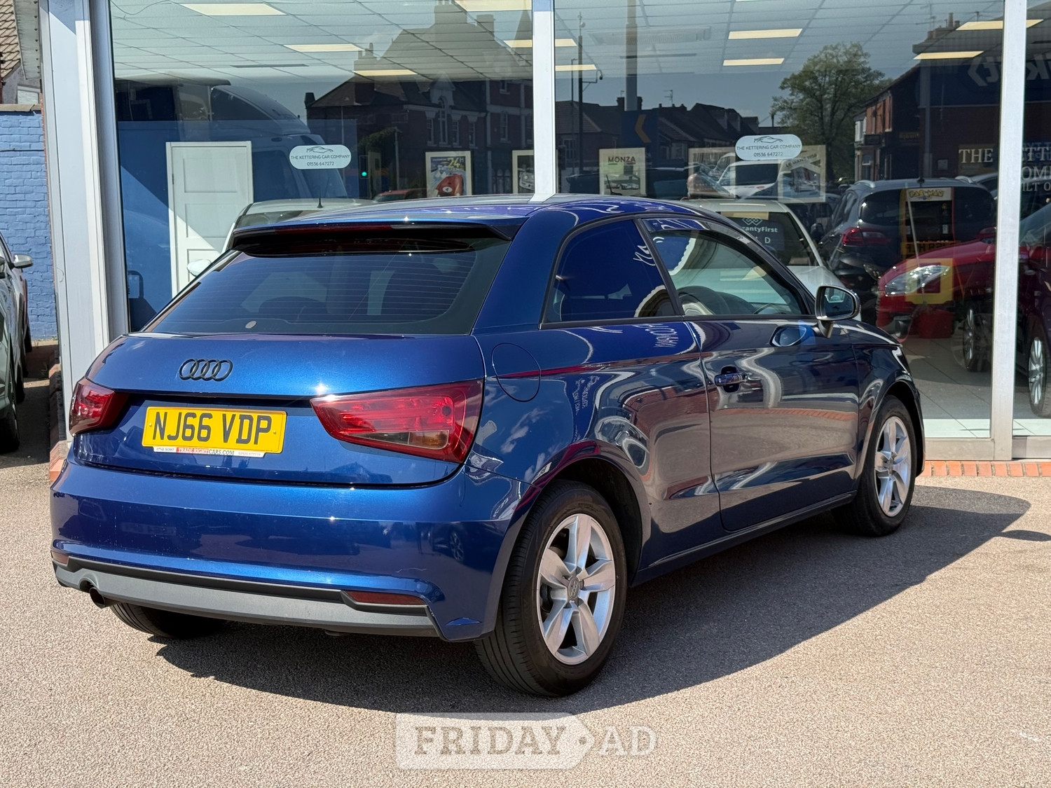 [ berth ]Audi A1