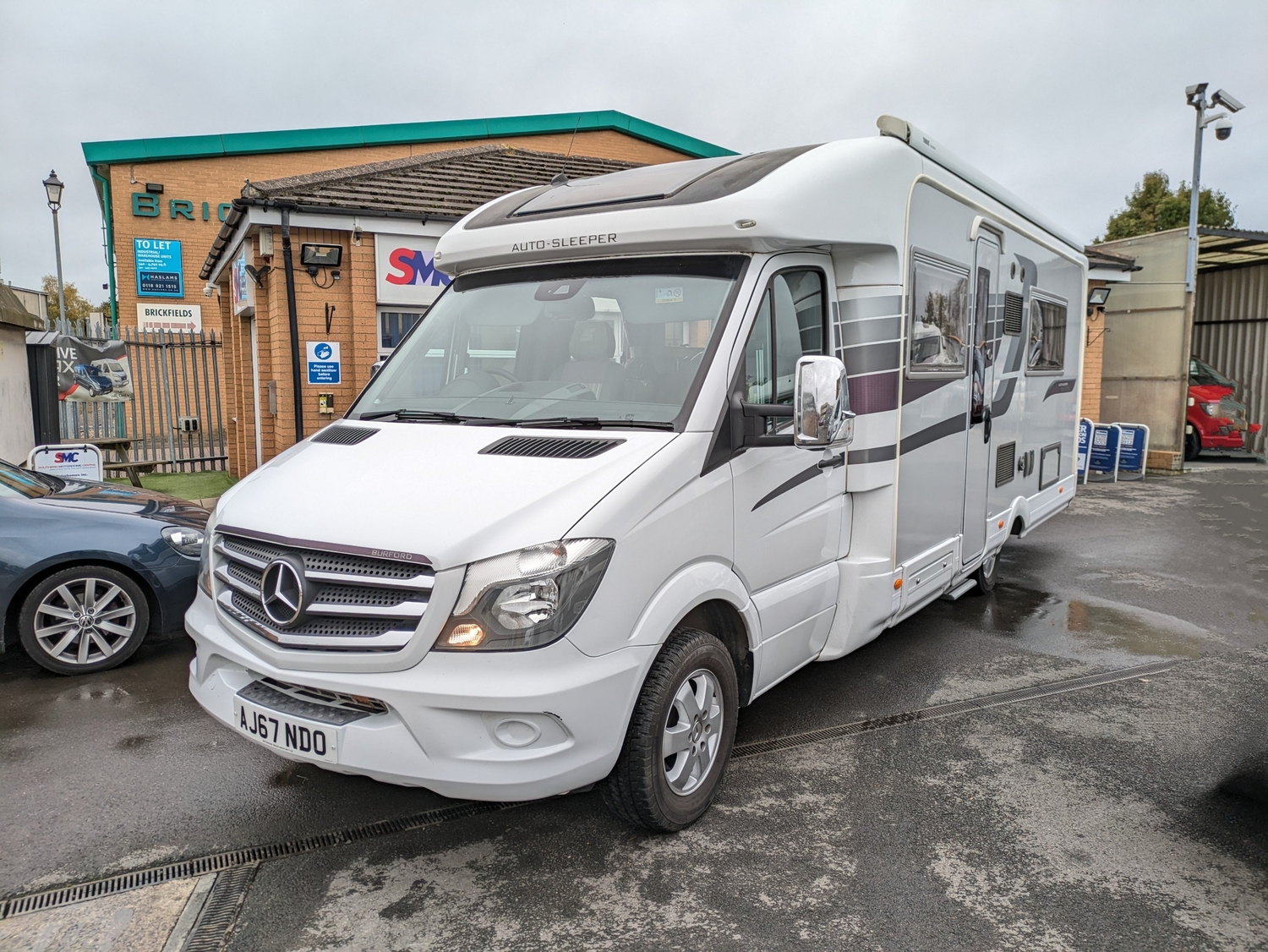 Auto-Sleepers Burford 2017 - Motorhomes & Caravans