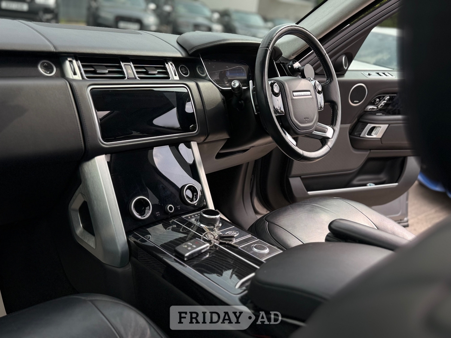 Land Rover Range Rover 2020 - Cars in Blackburn