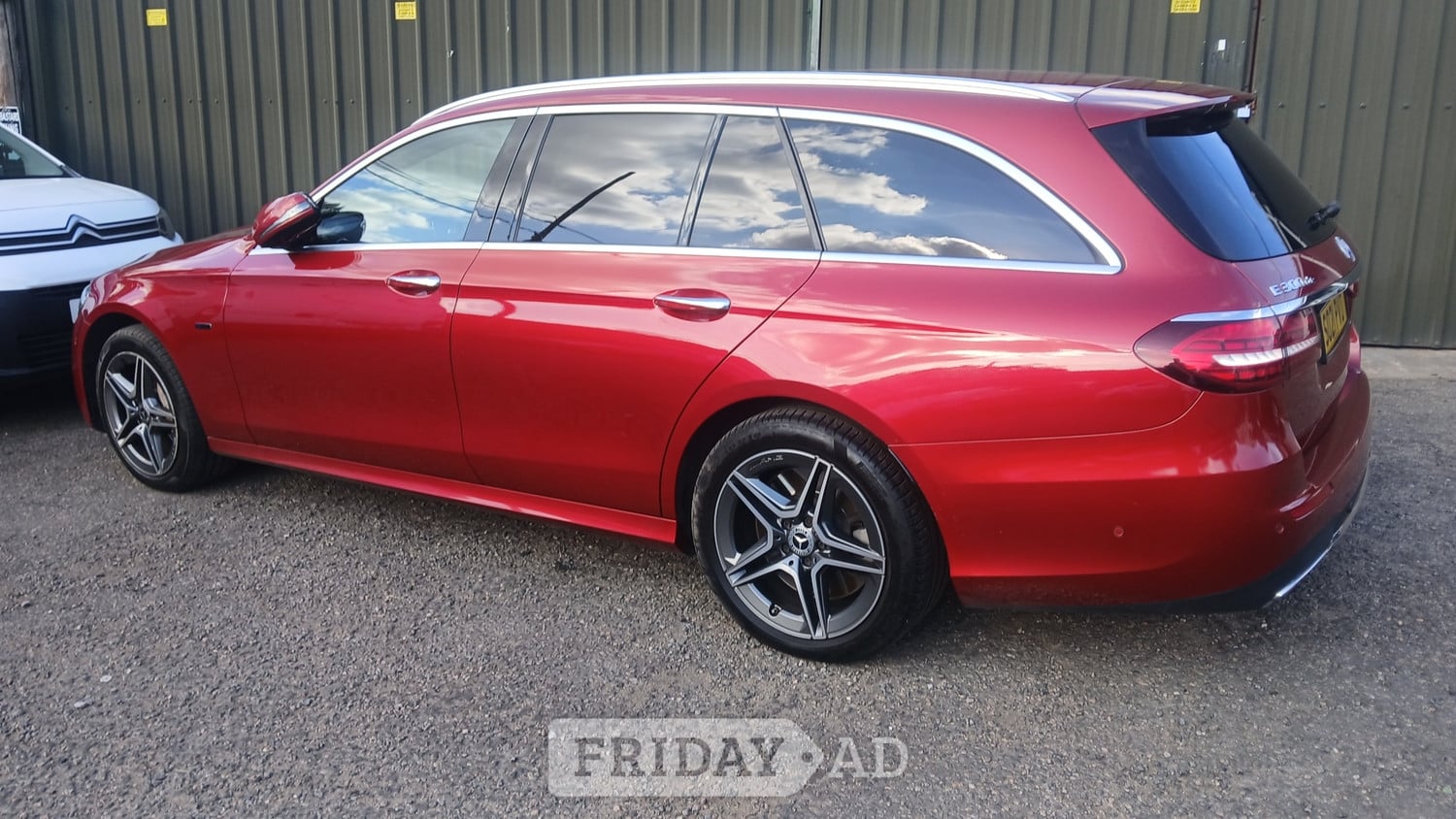 [ berth ]Mercedes-Benz E Class