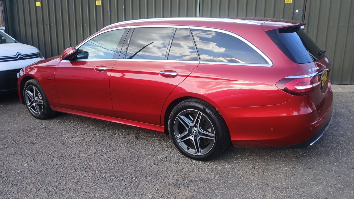 [ berth ]Mercedes-Benz E Class