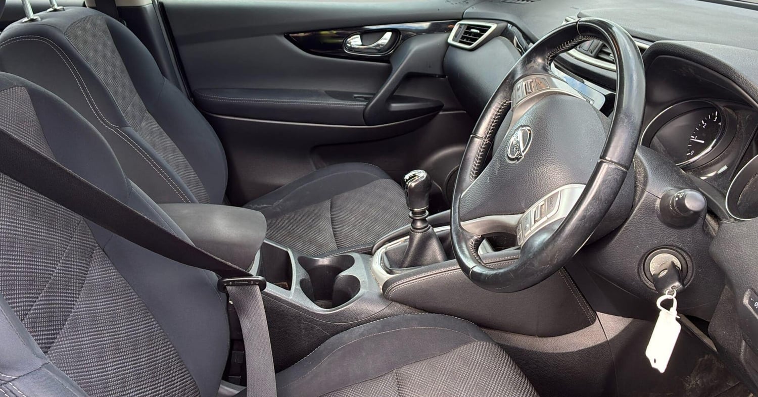 Nissan Qashqai 2015 - Cars