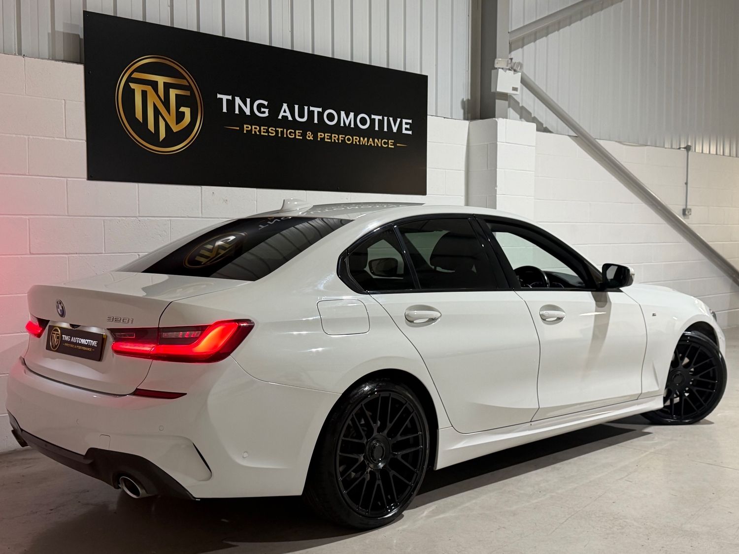 [ berth ]BMW 3 Series
