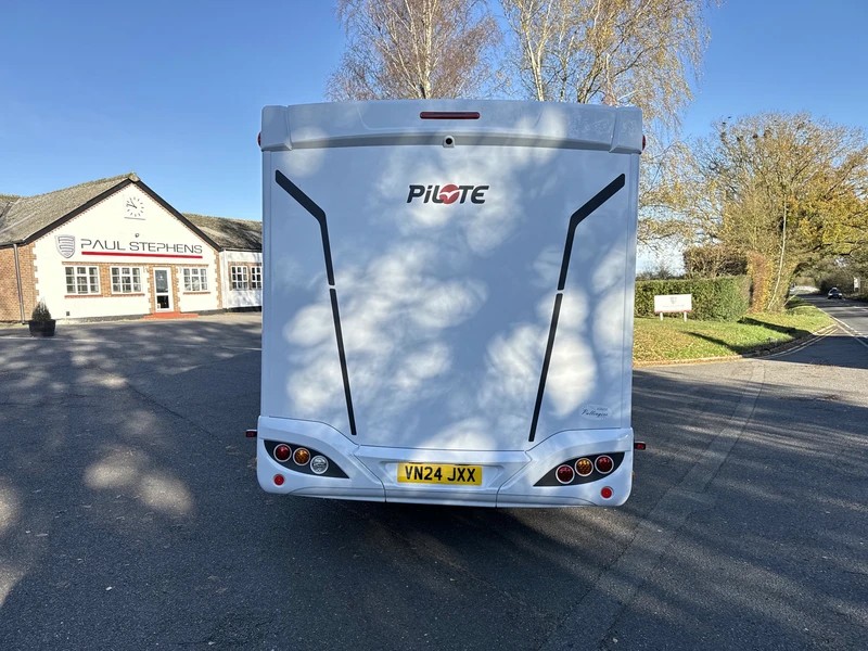 Pilote Pacific P746FC Expression 2024 for sale - Motorhomes & Caravans in Halstead
