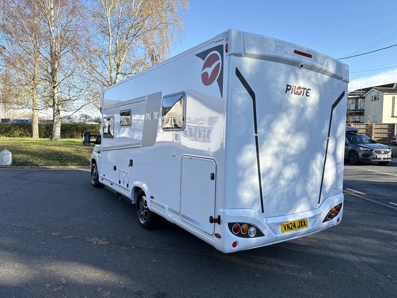Pilote Pacific P746FC Expression 2024 for sale - Motorhomes & Caravans