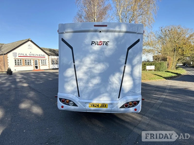 Pilote Pacific P746FC Expression 2024 for sale - Motorhomes & Caravans in Halstead