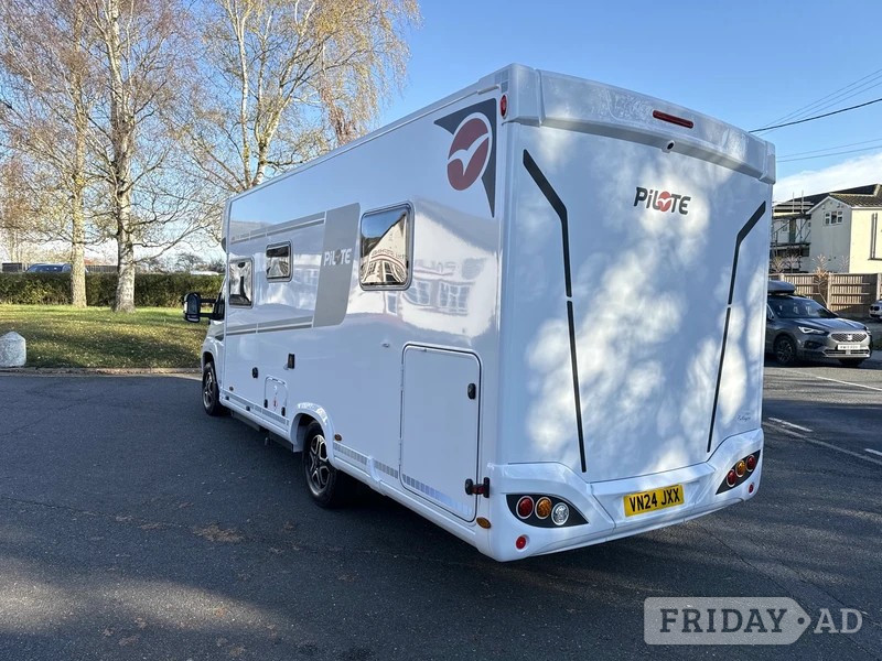 Pilote Pacific P746FC Expression 2024 for sale - Motorhomes & Caravans
