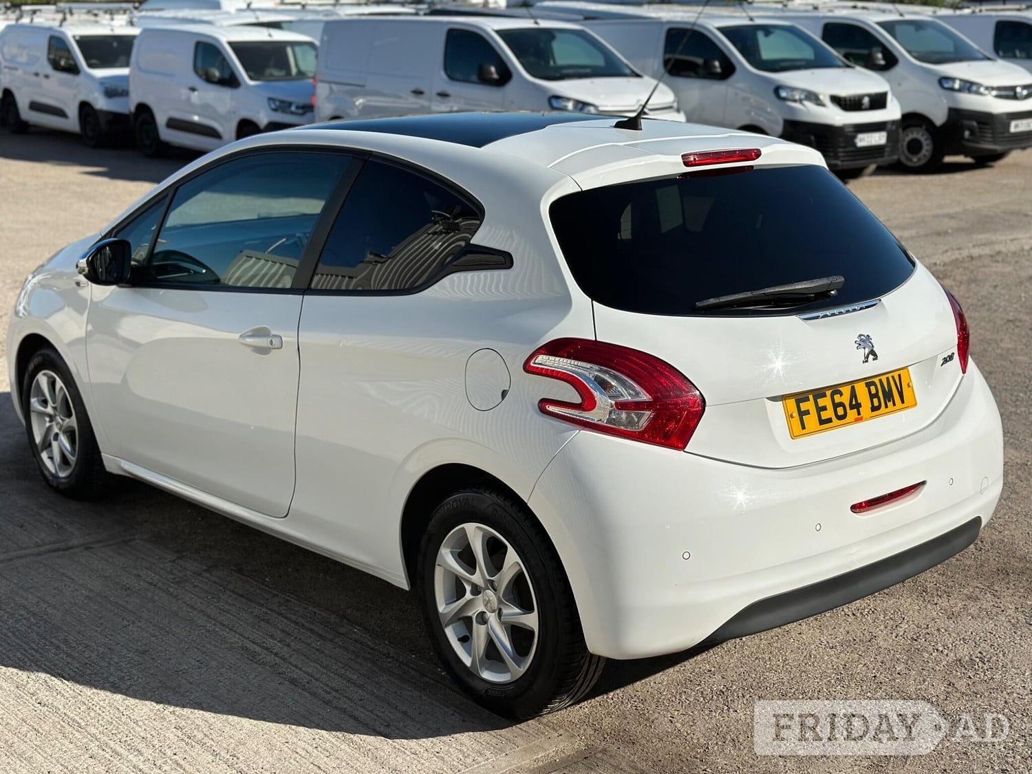 Peugeot 208 2014 - Cars