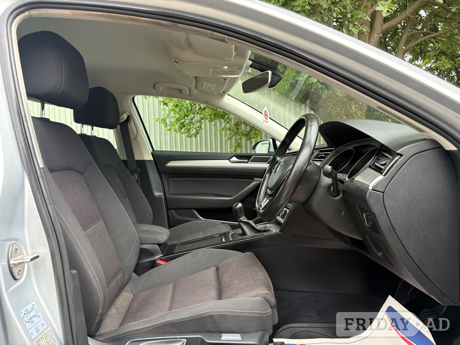Volkswagen Passat 2015 - Cars in Airdrie
