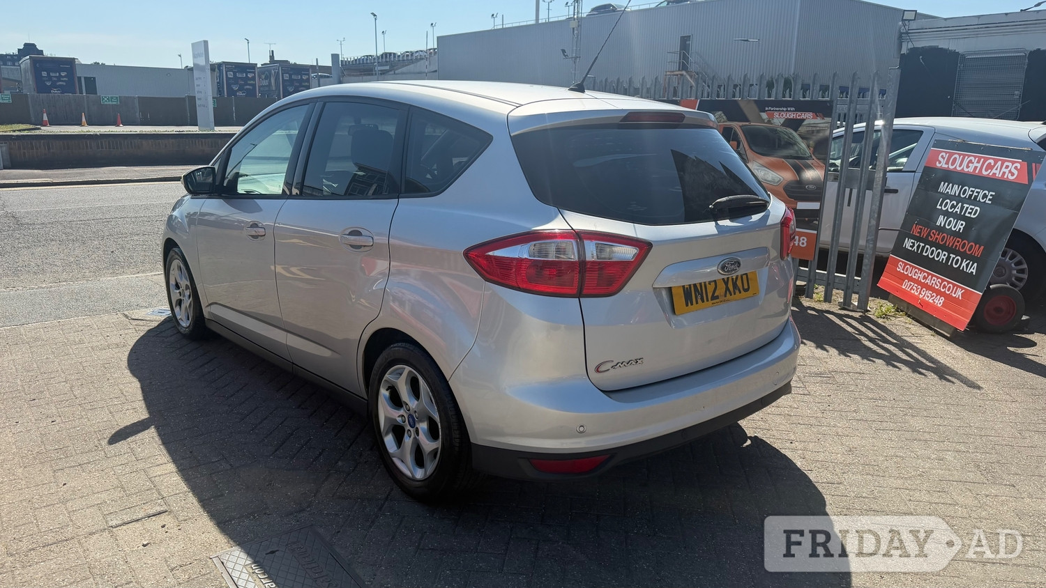 [ berth ]Ford C-MAX