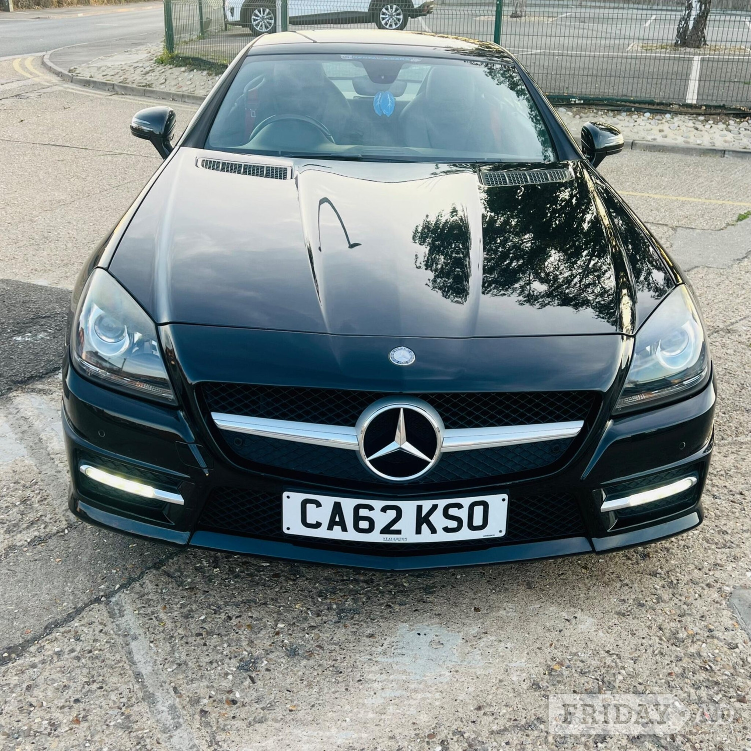 [ berth ]Mercedes-Benz SLK